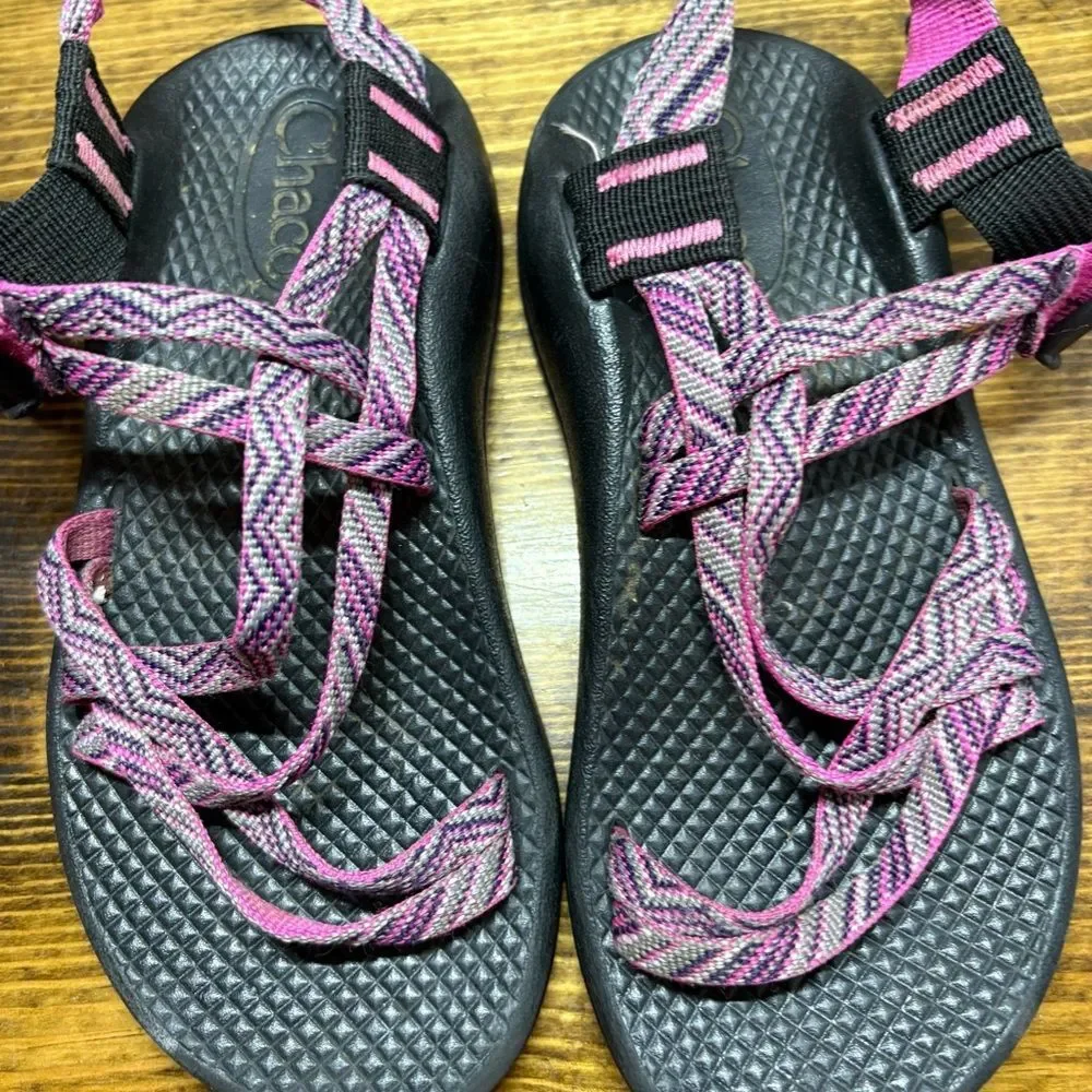 Chaco Pink Sandals‎ Size 1